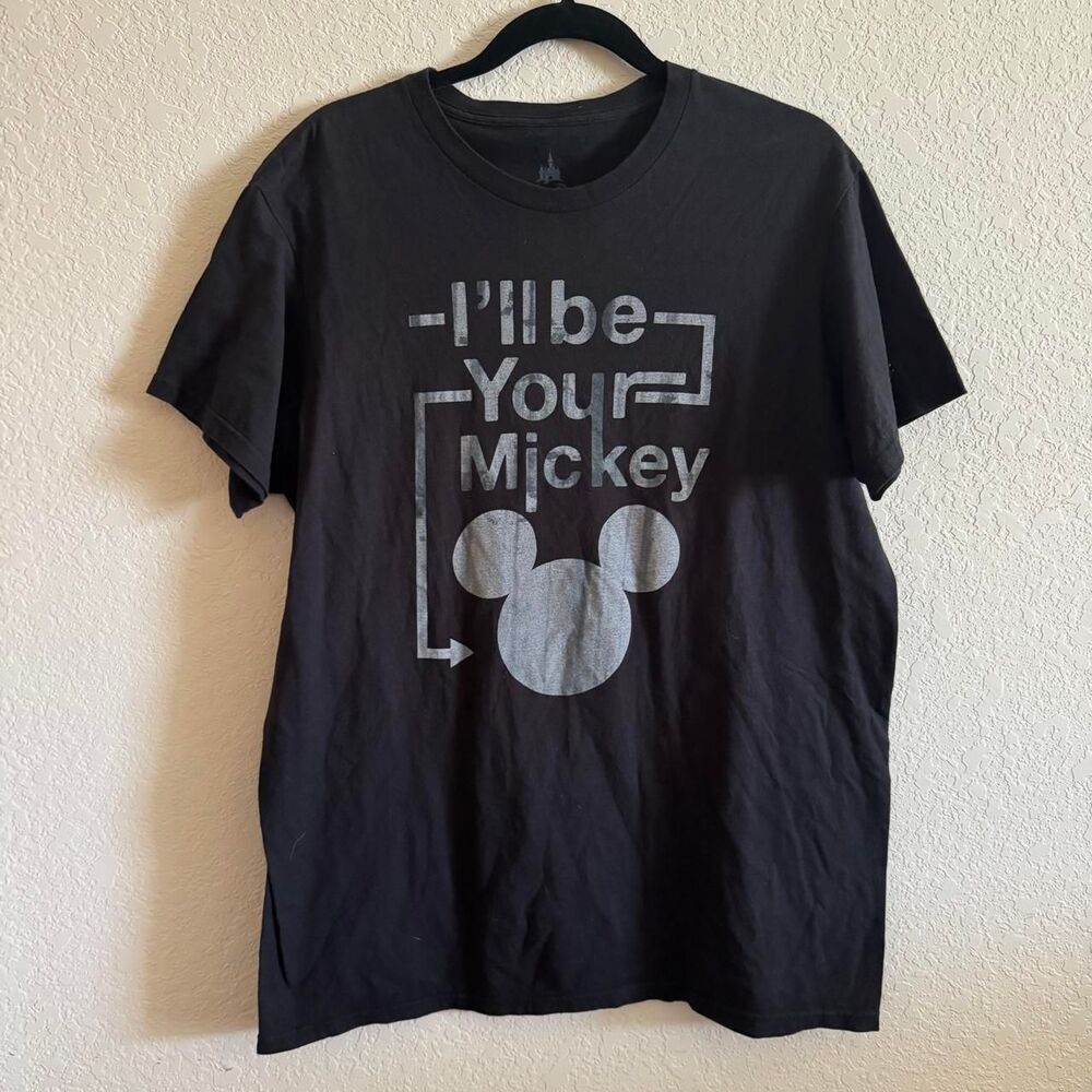 Disney Men's Black T-shirt